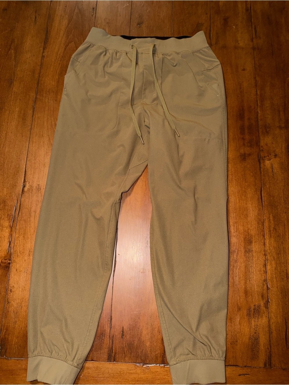 lululemon athletica Men's Jogger Pants in Khaki/Tan
